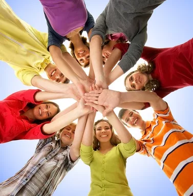 depositphotos_21487619-stock-photo-smiling-friends-staying-together.jpg